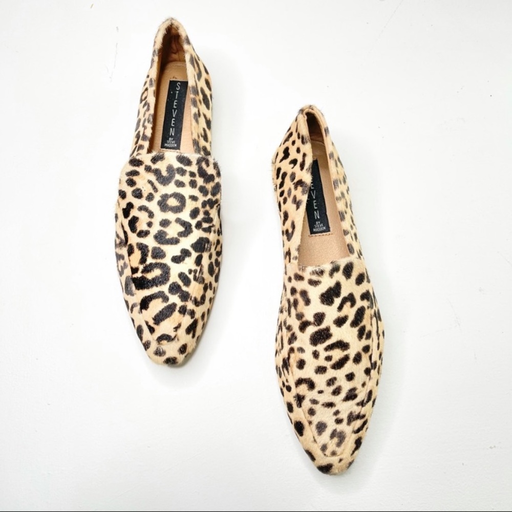 ! Steve Madden Leopard Flats